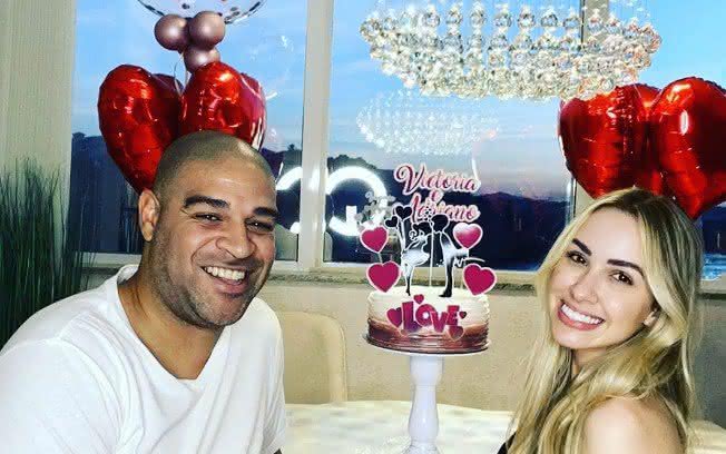 Adriano Imperador anuncia término com ex-noiva - Instagram