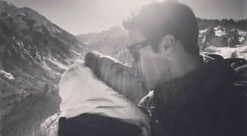 Após boatos de separação, Daniel Cady dá beijão apaixonado em Ivete Sangalo durante live - Instagram