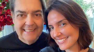 Luciana Cardoso, esposa de Faustão, surge com o apresentador após rumores de internação: "Em casa" - Reprodução/ Instagram