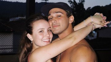 Web especula que namoro de Larissa Manoela e André Luiz Frambach começou com traição; Entenda - Instagram
