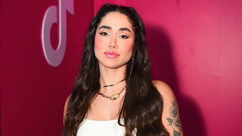 Maria Venture revela que teve que sair de casa aos 18 após se assumir bissexual - Instagram