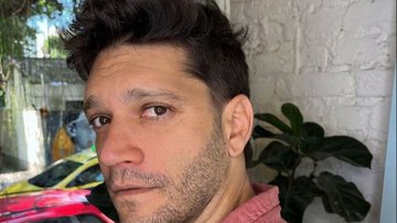 Armando Babaioff sobre censura de beijo gay em novelas: “Que avanço a gente teve?” - Instagram