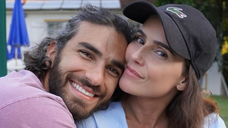 Deborah Secco revela que vive relacionamento aberto no casamento - Instagram