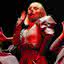 Visualmente escandaloso e opulente, o show representa várias eras da música de Gaga