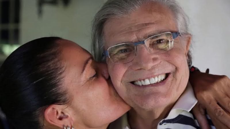 Com foto inédita, nora de Tarcísio Meira conta que o ator "adotou" sua filha - Instagram
