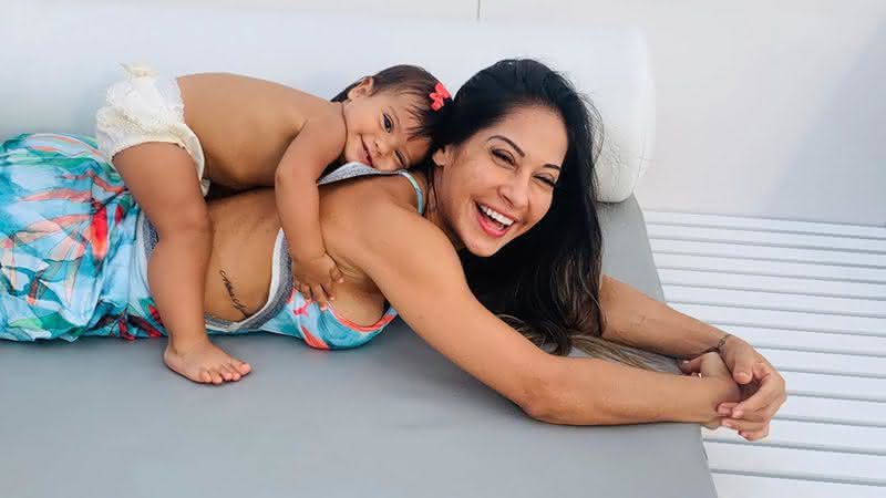 Após voltar de viagem, Mayra Cardi dedica o dia à filha - Instagram