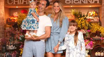 Ticiane Pinheiro surge morena de franja e semelhança com a filha impressiona - Instagram