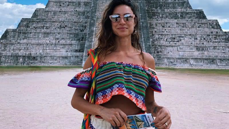 Thaila Ayala arrisca e aproveita quarentena para aprender a tocar violão - Instagram
