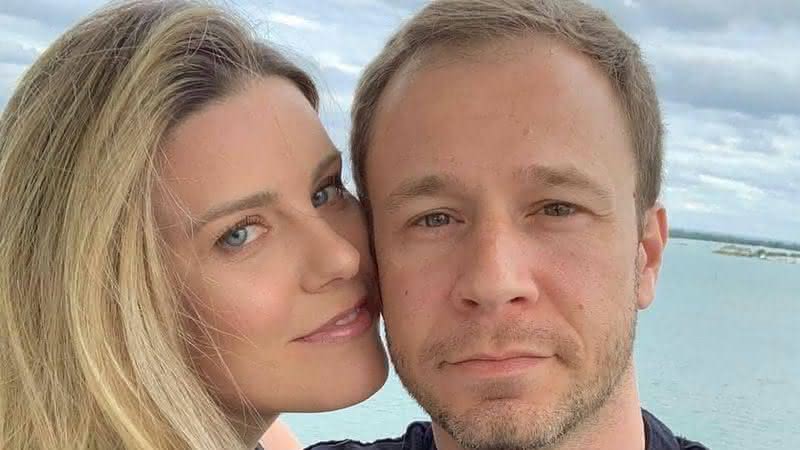 Esposa de Tiiago Leifert comenta os cuidados do marido com sua gravidez durante a pandemia - Instagram
