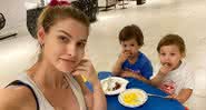 Andressa Suita surge no pula-pula com os filhos - Instagram