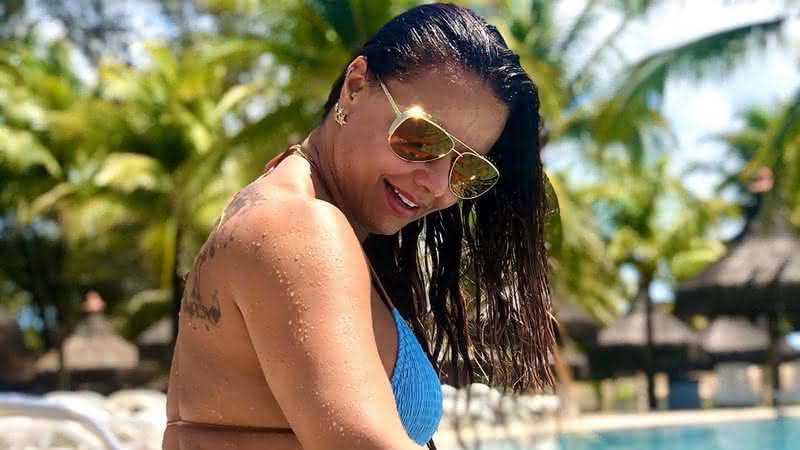 Viviane Araújo surge com estilo diferente - Instagram