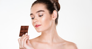 Os benefícios do chocolate usado na rotina da pele e cabelo. - Freepik - Criado por 'drobotdean'