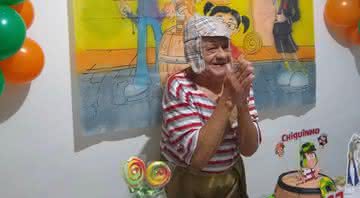 Idoso se fantasia de Chaves em aniversário de 92 anos e viraliza nas redes sociais - Reprodução/ Twitter