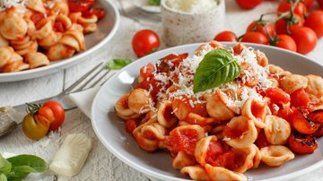 Orecchiette com molho de tomate (Imagem: Katrinshine | Shutterstock)