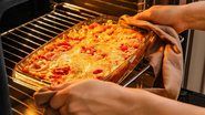 Arroz de forno à parmegiana (Imagem: Pixel-Shot | Shutterstock)