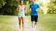 Corrida é um dos treinos aeróbios mais eficazes para quem quer perder peso (Imagem: BGStock72 | Shutterstock)