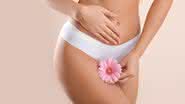Cuidar da higiene íntima feminina é essencial para manter a proteção vaginal (Imagem: Pixel-Shot | Shutterstock)