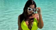Geisy Arruda surge em parque aquático com maiô para lá de sensual - Cauê Garcia