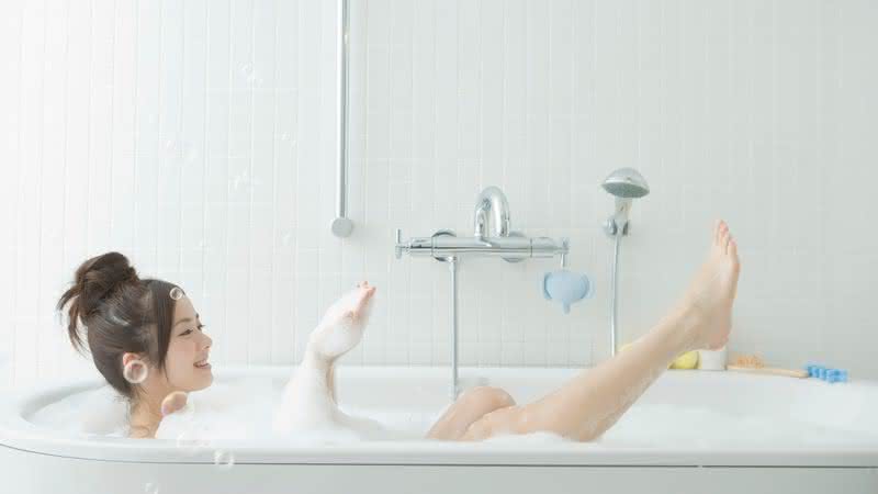 Confira 8 produtos incríveis que vão tornar a hora do banho muito mais relaxante! - Getty Images