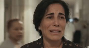 Lola chora com casa vazia após dar adeus a mais um filho - TV Globo
