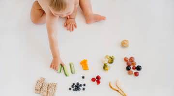 Existe momento certo para começar a introdução alimentar com as crianças? Nutricionista infantil explica a questão - Freepik