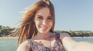 app selfie - Shutterstock