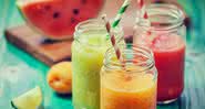 A bebida refresca e ainda possui ótimos benefícios para o organismo e corpo - Shutterstock 