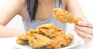 Alimentos fritos oferecem prejuízos à saúde e a silhueta - Shutterstock