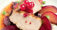 Receita do dia: Lombo de porco com calda de ameixa vermelha - Shutterstock