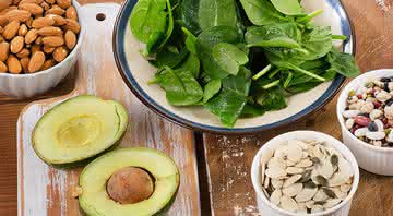 Com a alimentação é possível manter os níveis adequados do nutriente, sem precisar de suplementação - Shutterstock