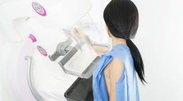 Estudo publicado pelo British Journal of Cancer revela que com a mamografia é possível evitar 1.121 mortes a cada 100 mil mulheres, entre 50 a 74 anos - Shutterstock