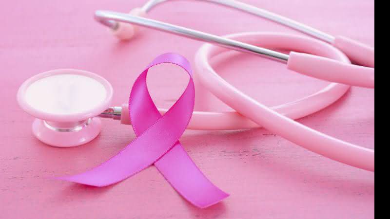 Oncoguia leva informação sobre prevenção do câncer de mama à população - Shutterstock