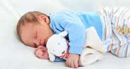 Um dos motivos para bebês não dormirem a noite inteira é a falta de maturidade neurológica para produzirem melatonina, hormônio que regula o sono. - Foto Divulgação