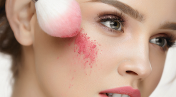 Escolha o blush perfeito - Shutterstock