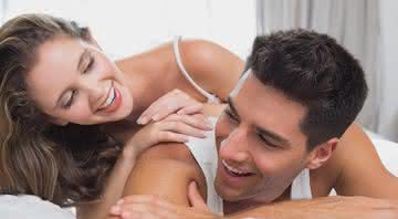 Segundo a sexóloga Walkíria Fernandes, sexo matinal pode ser tão bom quanto à noite - Shutterstock
