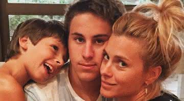 Carolina Dieckmann com os filhos, José e Davi - Reprodução/Instagram