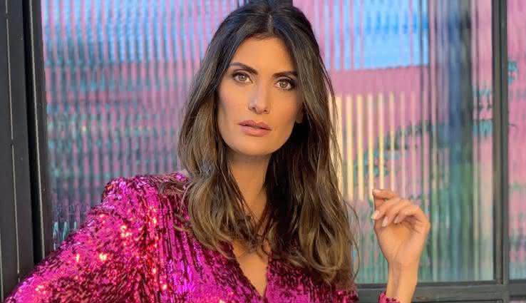 Isabella Fiorentino e seus looks multicolor - Reprodução/Instagram