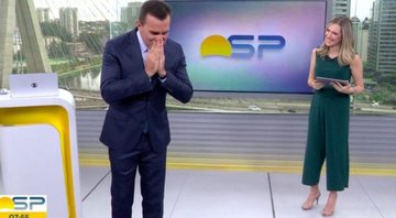 Rodrigo Bocardi engasga no 'Bom Dia São Paulo' - Reprodução/ Globoplay