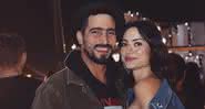 Thaila Ayala posou ao lado do marido, Renato Góes, e novo integrante da família - Instagram