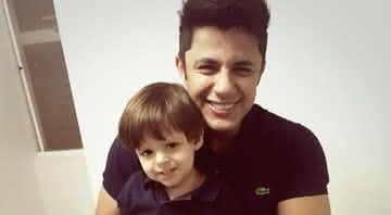Cristiano Araújo e filho - Instagram