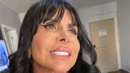 Gretchen exibe bumbum empinado com calcinha fio-dental - Instagram