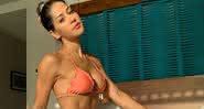 Mayra Cardi faz topless em clique - Instagram
