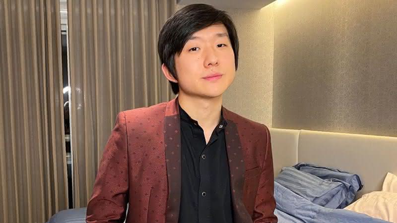 Em seu Instagram, Pyong Lee compartilhou clique fofíssimo do herdeiro e impressionou os fãs com a semelhança - Instagram