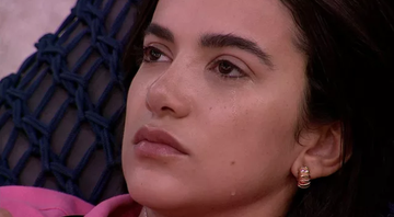 Na área externa da casa, Manu Gavassi desabafou com Mari sobre o sentimento de estar no paredão - Globo
