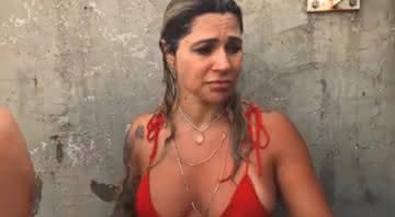 Dani Souza passou mal após nadar no mar negro - YouTube