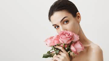Roseli Siqueira ensina 4 formas de usar as flores na sua skincare - Freepik