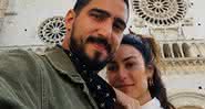 Thaila Ayala posa ao lado do marido, Renato Góes, e paisagem paradisíaca encanta seguidores - Instagram