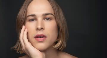 Atriz de '13 Reasons Why' se assume como uma mulher trans - Instagram