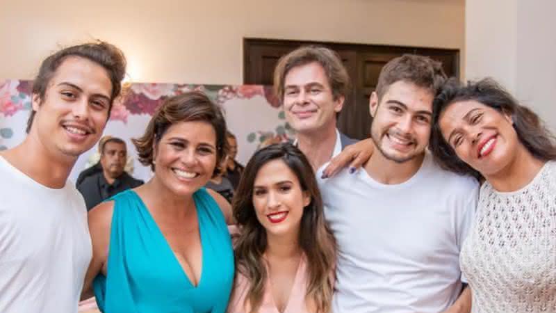 Valéria Alencar mostra Tata Werneck e Rafael Vitti sendo padrinhos de seu casamento - Instagram