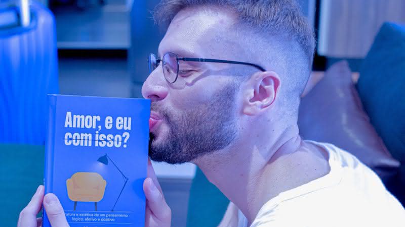 A forma (im)perfeita de amar: Hugo Porto lança livro sobre o amor - Divulgação